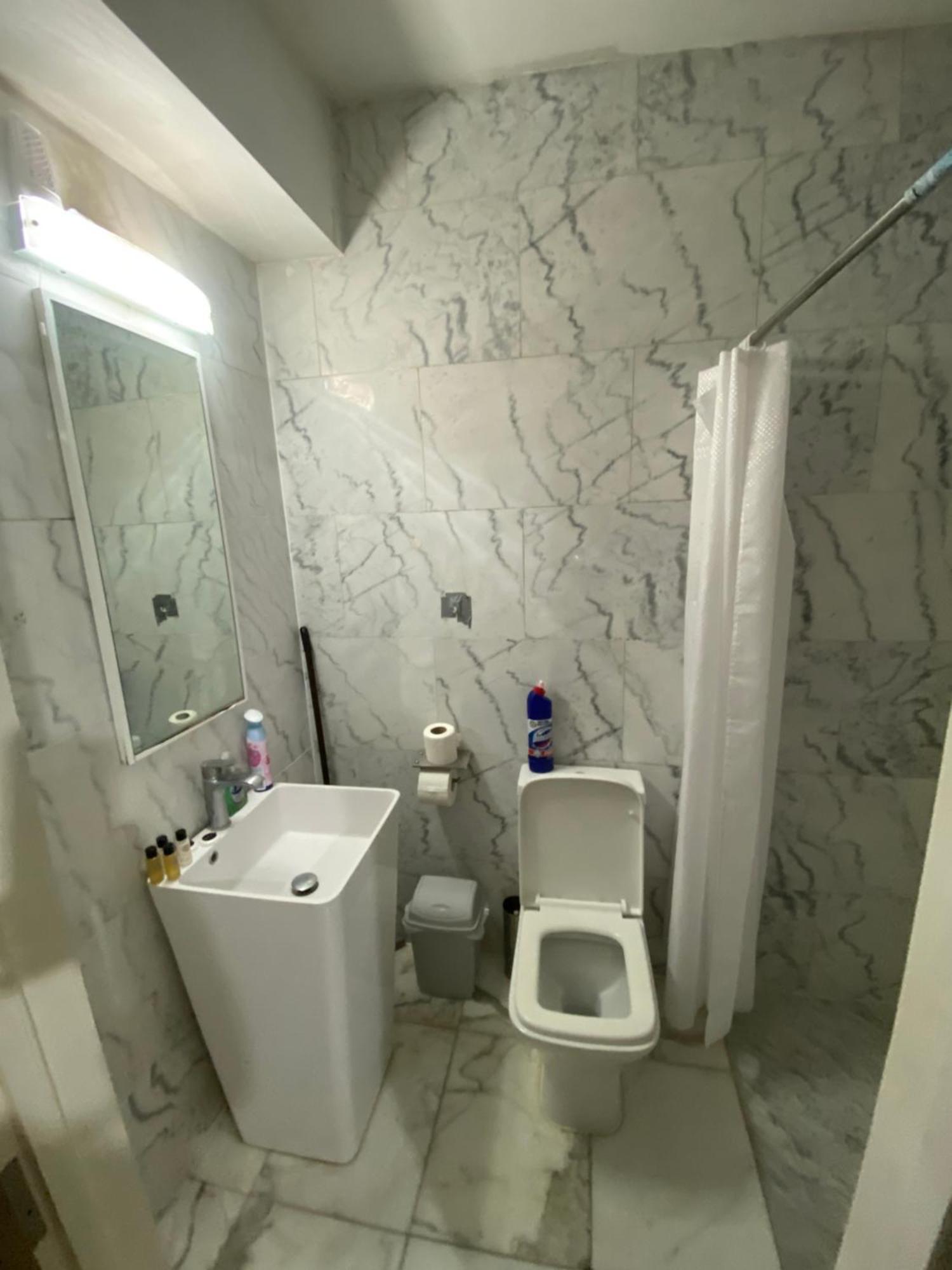 371 Cranbrook Rd Ig2 Hotel Ilford Luaran gambar