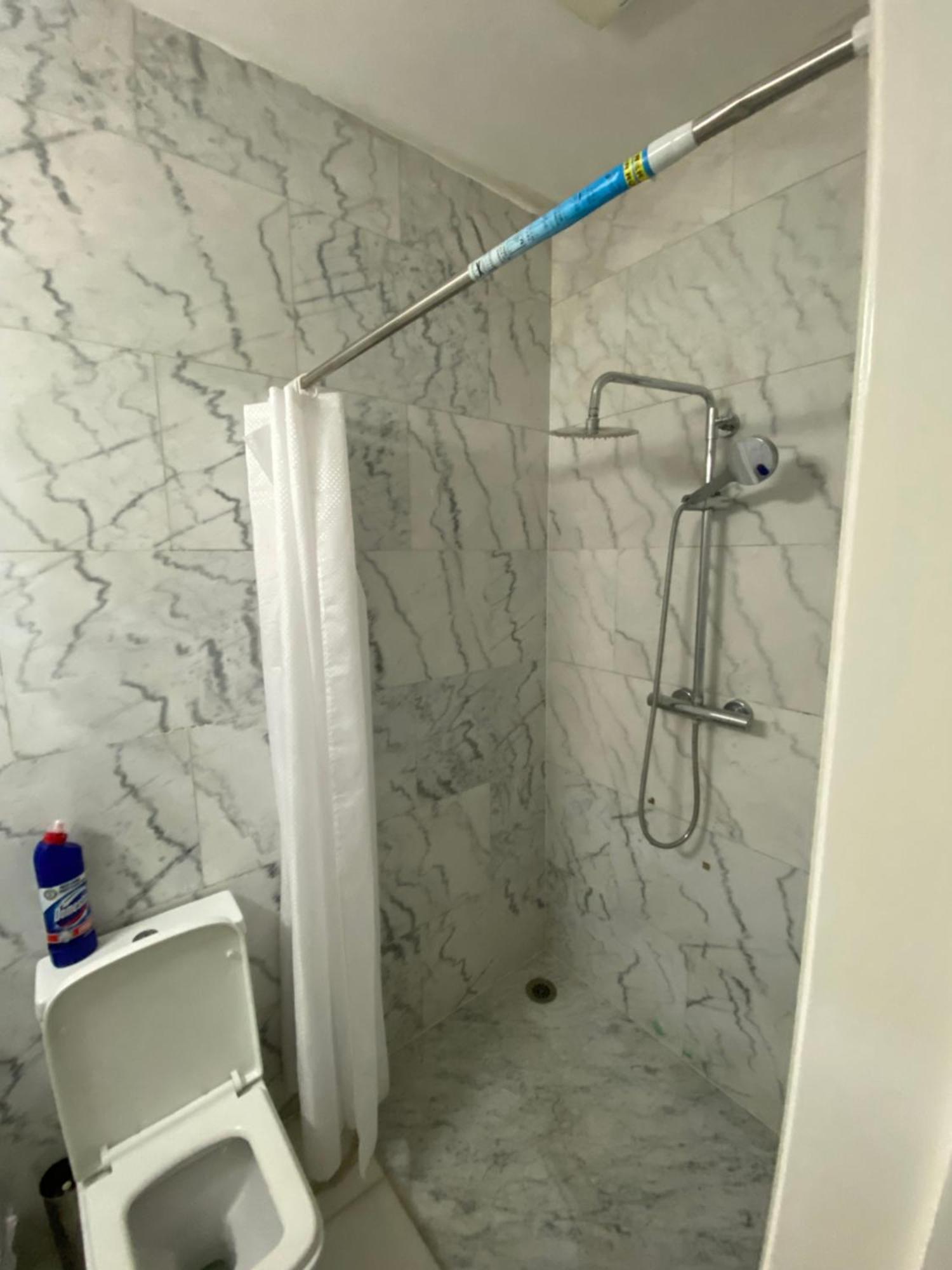 371 Cranbrook Rd Ig2 Hotel Ilford Luaran gambar